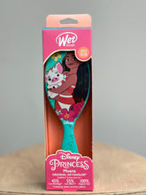 Load image into Gallery viewer, Ultimate Disney Wet Brush Detangler - Ariel, Belle, Cinderella, Jasmine, Moana, or Tiana